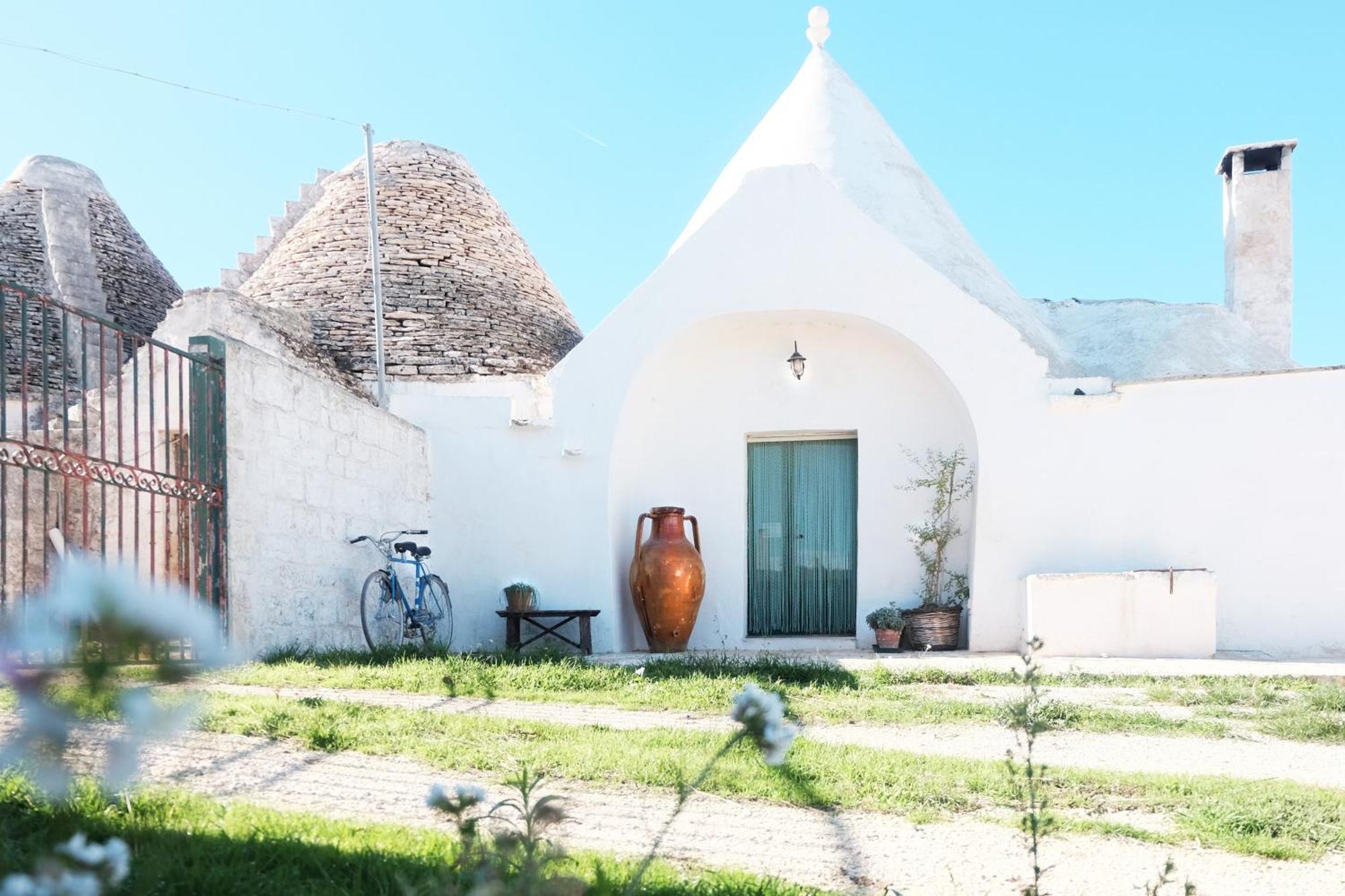 Il Trullo Bianco A Masseria Santalachicca Masseria Orimini Экстерьер фото